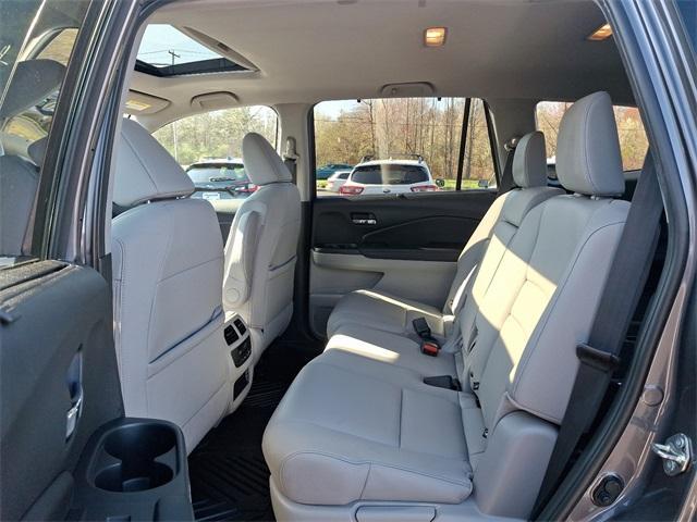 used 2020 Honda Pilot car, priced at $24,040
