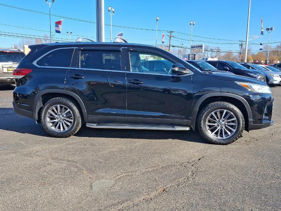 used 2019 Toyota Highlander car, priced at $27,673