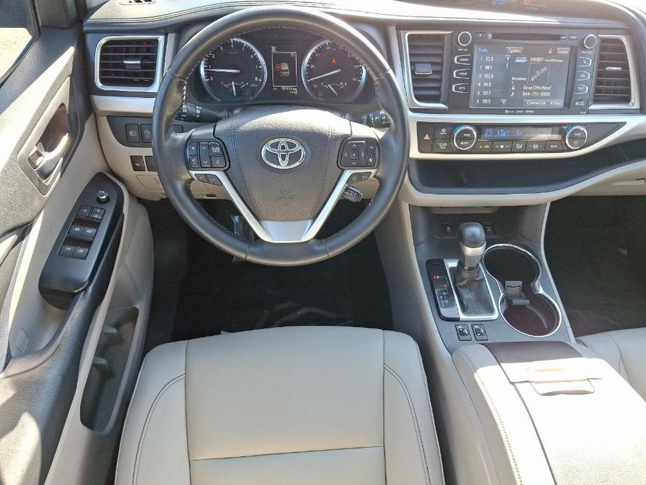 used 2019 Toyota Highlander car, priced at $27,673