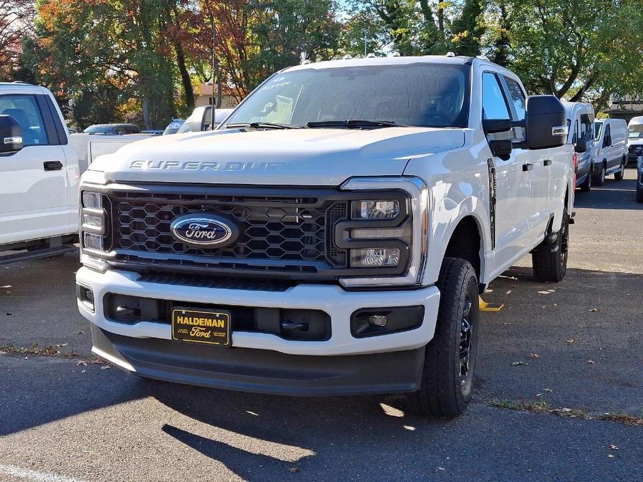 new 2024 Ford F-350 car, priced at $67,210