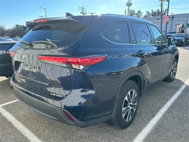 used 2020 Toyota Highlander car, priced at $29,300