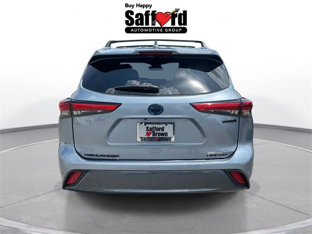used 2023 Toyota Highlander Hybrid car, priced at $43,995
