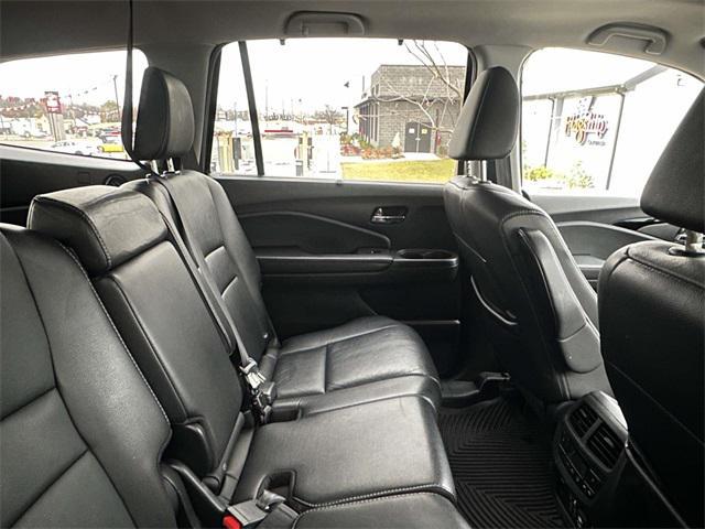 used 2021 Honda Pilot car, priced at $27,734