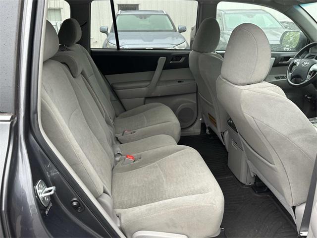 used 2013 Toyota Highlander car, priced at $15,311