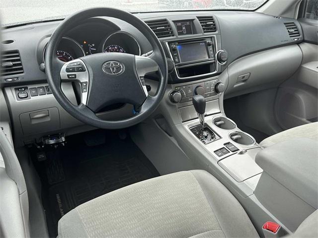 used 2013 Toyota Highlander car, priced at $15,311