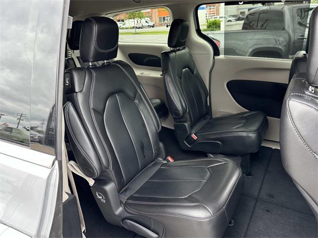 used 2023 Chrysler Pacifica car, priced at $22,400