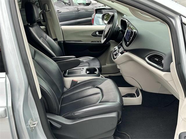 used 2023 Chrysler Pacifica car, priced at $22,400