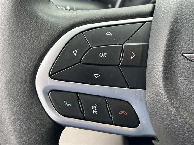 used 2023 Chrysler Pacifica car, priced at $22,400