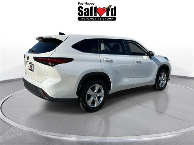 used 2023 Toyota Highlander car, priced at $35,500