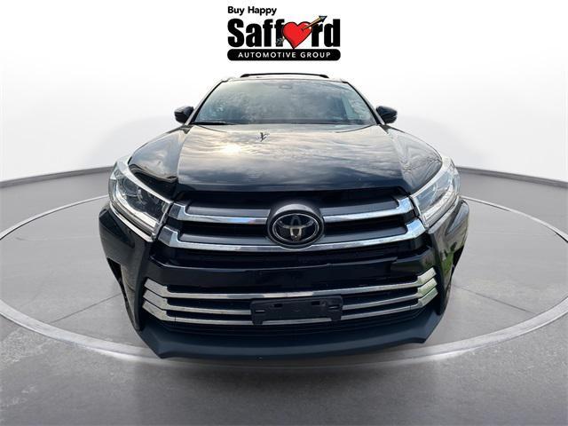 used 2018 Toyota Highlander car, priced at $23,816