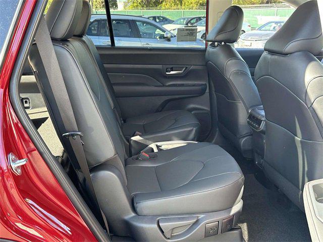 new 2026 Toyota Grand Highlander car, priced at $48,113