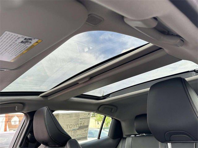 new 2025 Toyota Prius car, priced at $34,785