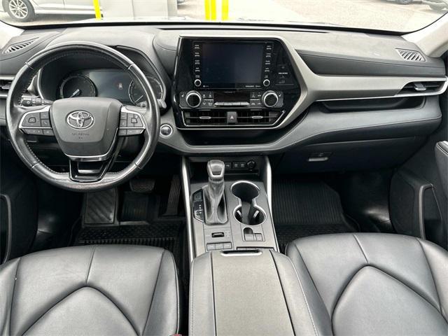 used 2021 Toyota Highlander car, priced at $32,995