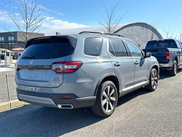 used 2025 Honda Pilot car, priced at $49,995