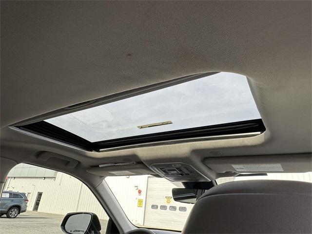 used 2023 Toyota Highlander car, priced at $33,756