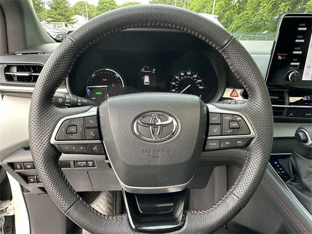 used 2023 Toyota Sienna car, priced at $47,711