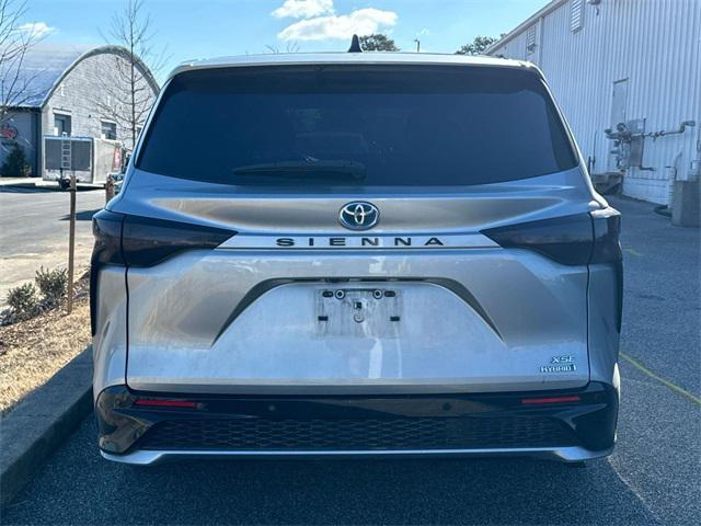 used 2021 Toyota Sienna car, priced at $33,302