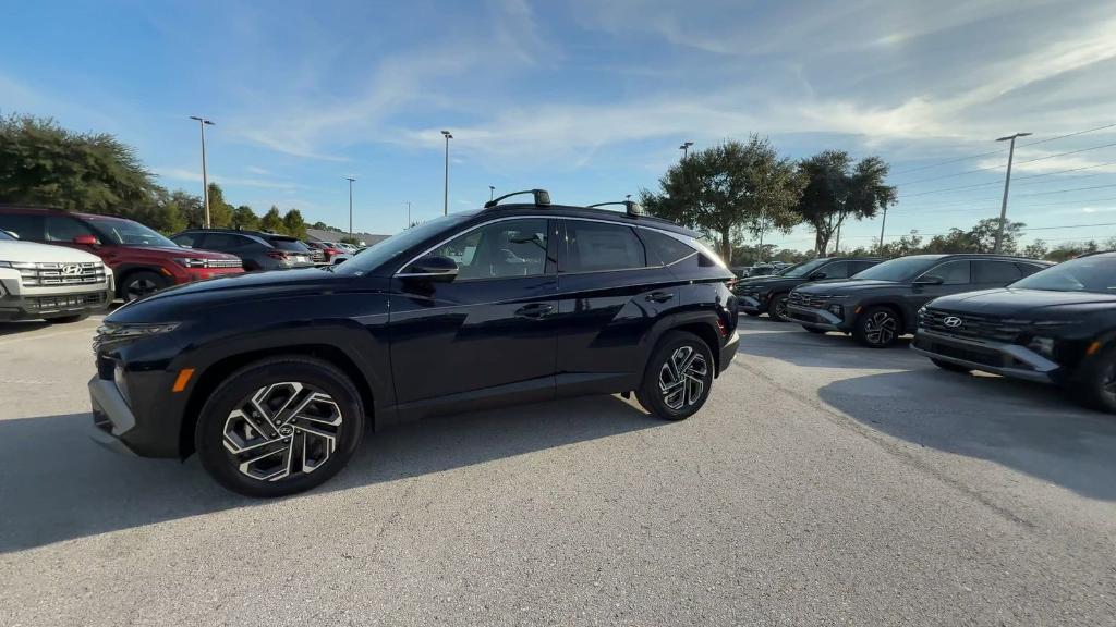 new 2025 Hyundai TUCSON Hybrid car, priced at $40,042