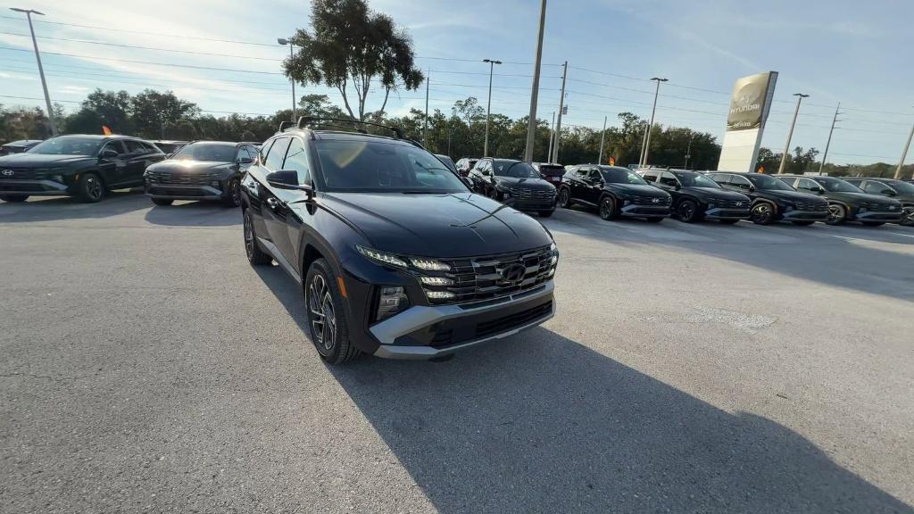 new 2025 Hyundai TUCSON Hybrid car, priced at $40,042