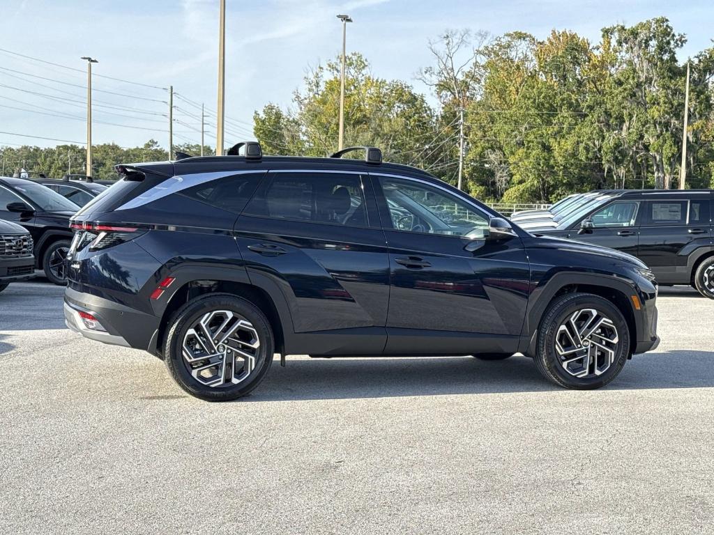 new 2025 Hyundai TUCSON Hybrid car, priced at $40,042