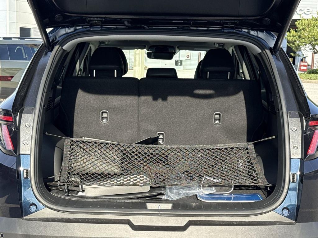 new 2025 Hyundai TUCSON Hybrid car, priced at $40,042
