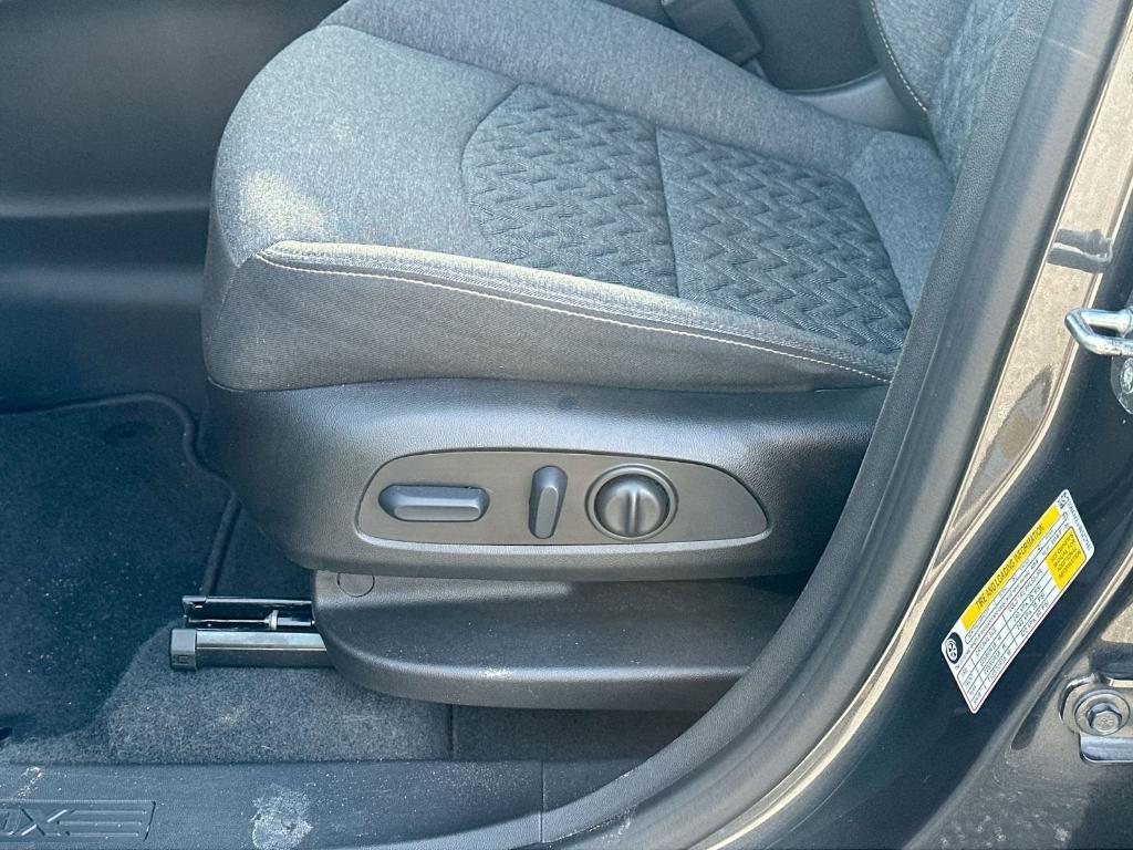 used 2022 Chevrolet Equinox car, priced at $20,290