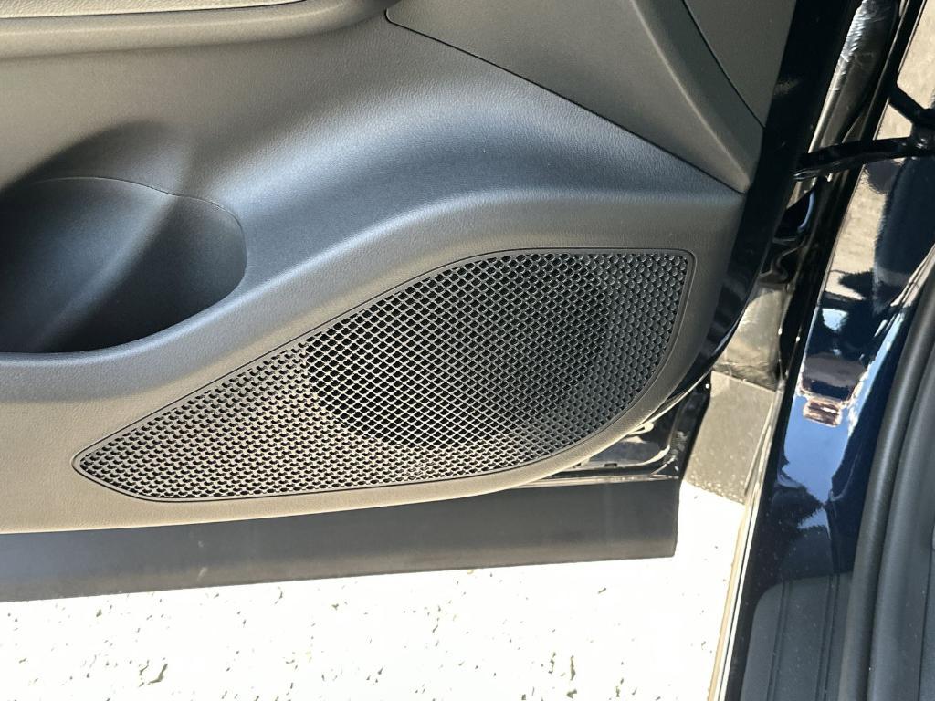 new 2025 Hyundai TUCSON Hybrid car, priced at $35,308