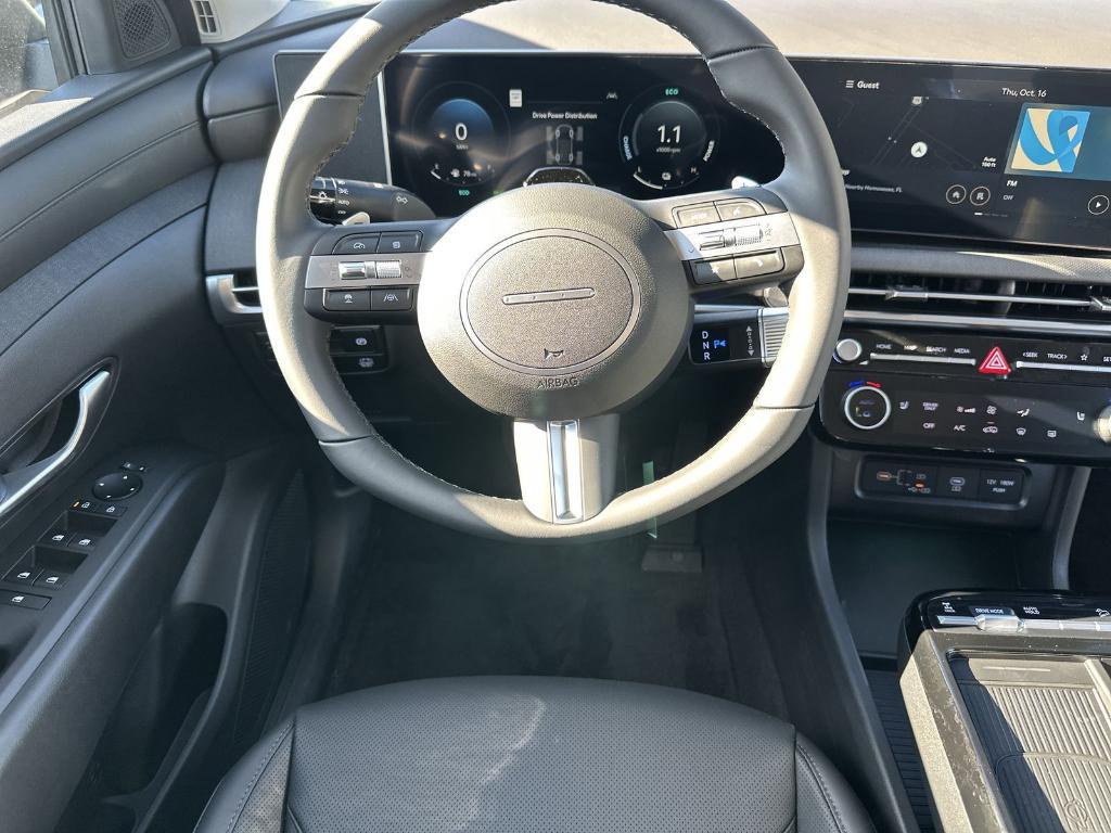 new 2025 Hyundai TUCSON Hybrid car, priced at $35,308