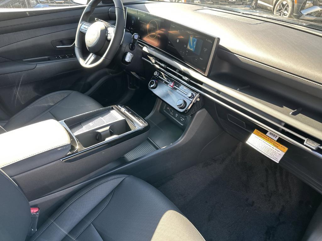 new 2025 Hyundai TUCSON Hybrid car, priced at $35,308