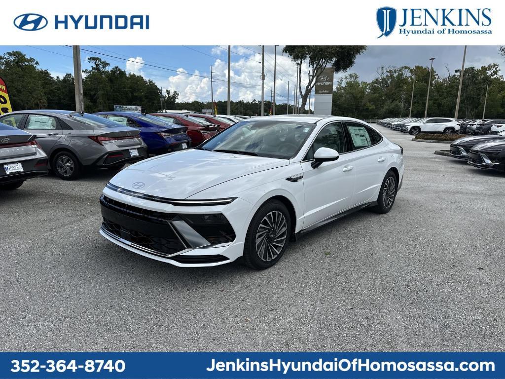 new 2025 Hyundai Sonata Hybrid car, priced at $30,872