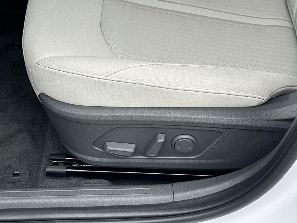 new 2025 Hyundai Sonata Hybrid car, priced at $30,872