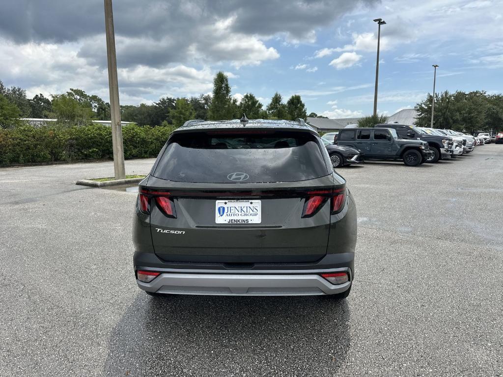 new 2025 Hyundai Tucson car, priced at $28,175