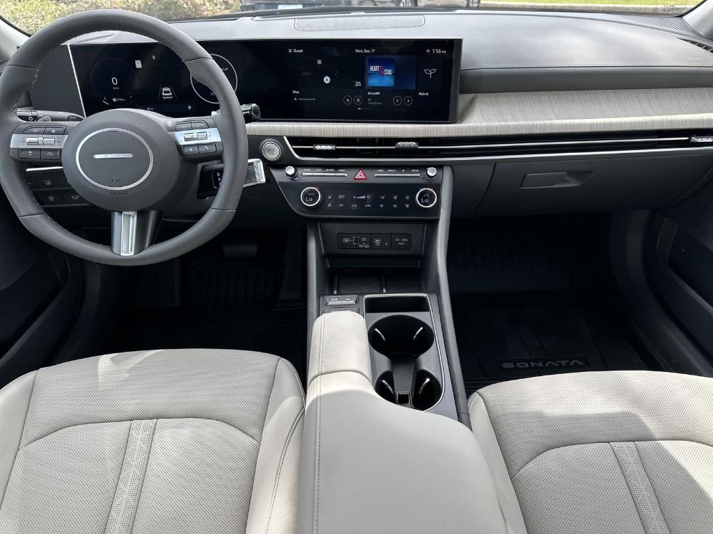 new 2025 Hyundai Sonata Hybrid car, priced at $36,632