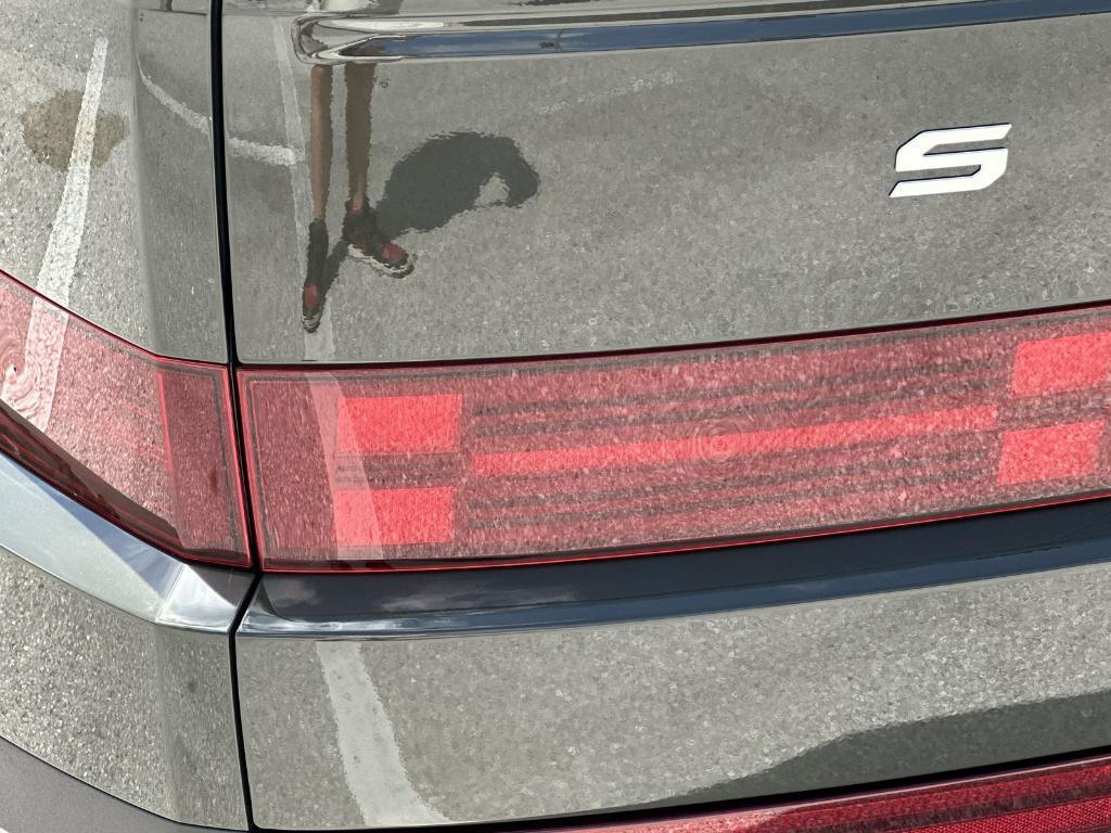 new 2026 Hyundai SANTA FE HEV car, priced at $42,695