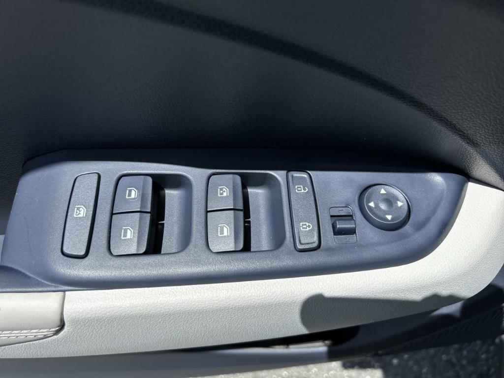 new 2025 Hyundai Venue car, priced at $24,631