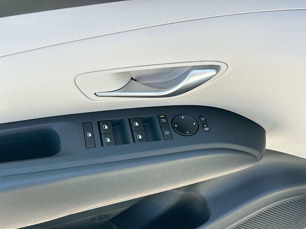 new 2026 Hyundai Tucson car, priced at $30,656