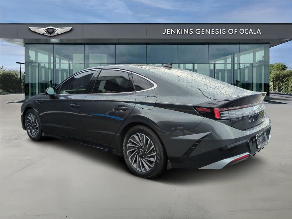 used 2024 Hyundai Sonata Hybrid car