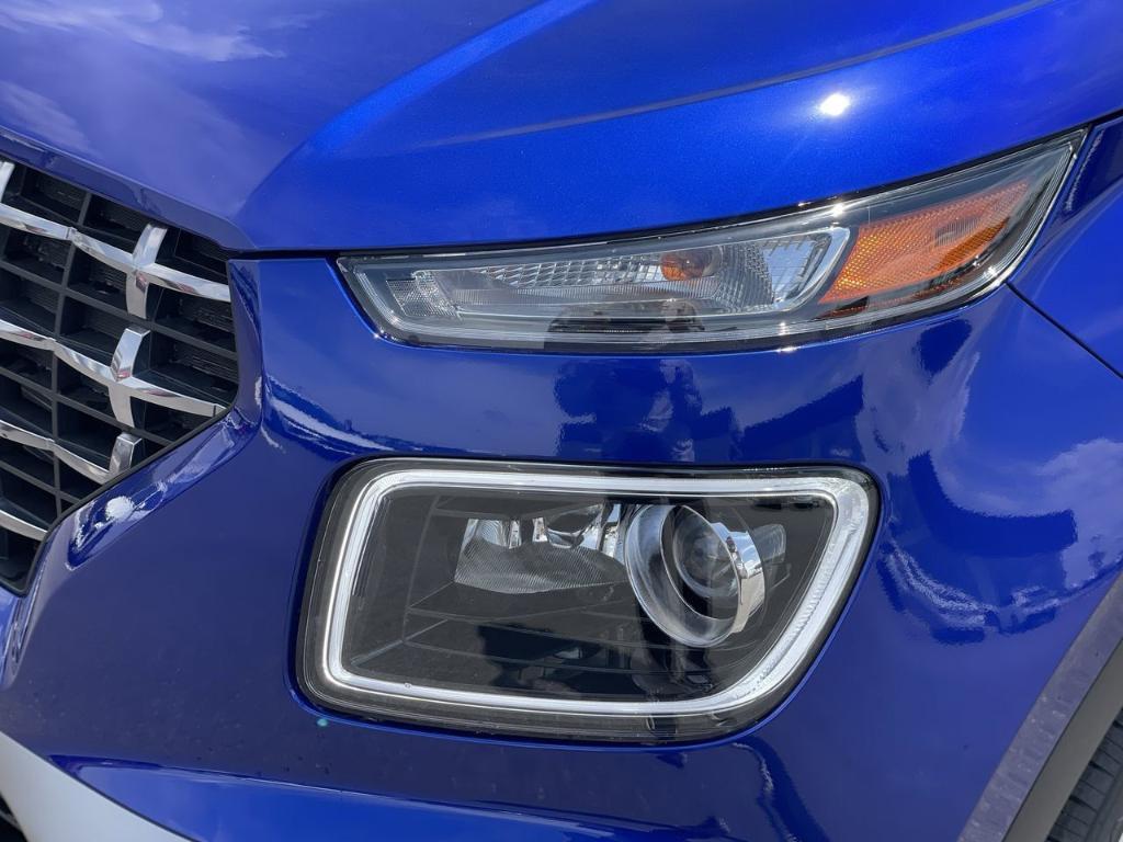new 2025 Hyundai Venue car, priced at $24,516
