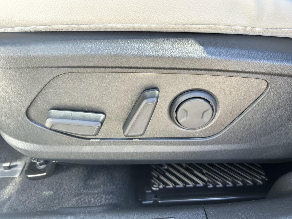 new 2025 Hyundai SANTA CRUZ car, priced at $41,833