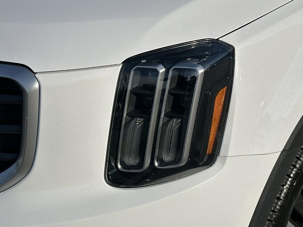 used 2024 Kia Telluride car, priced at $34,110