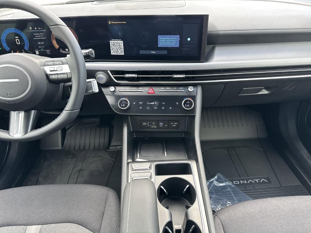 new 2025 Hyundai Sonata Hybrid car, priced at $30,590