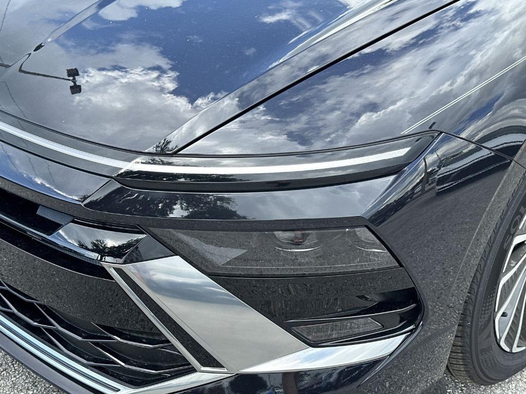 new 2025 Hyundai Sonata Hybrid car, priced at $30,590