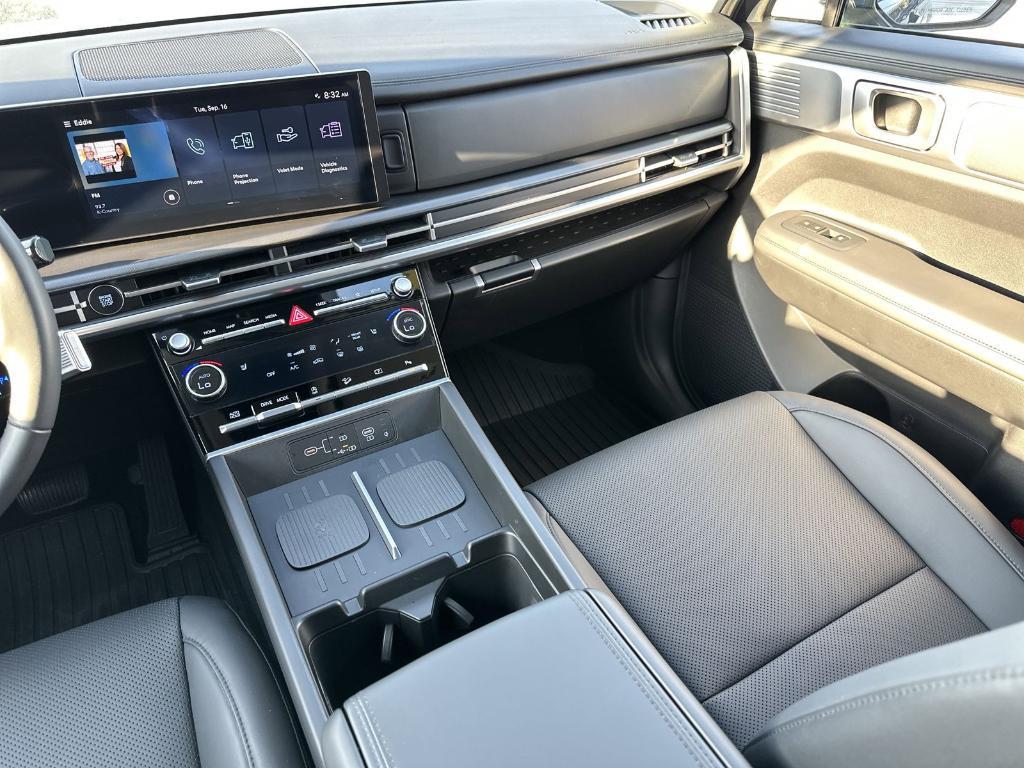 used 2025 Hyundai Santa Fe car, priced at $28,473