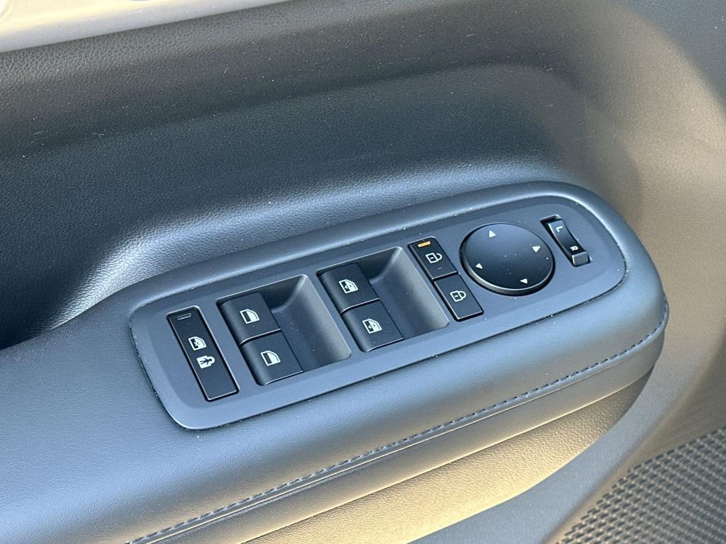 used 2025 Hyundai Santa Fe car, priced at $28,473