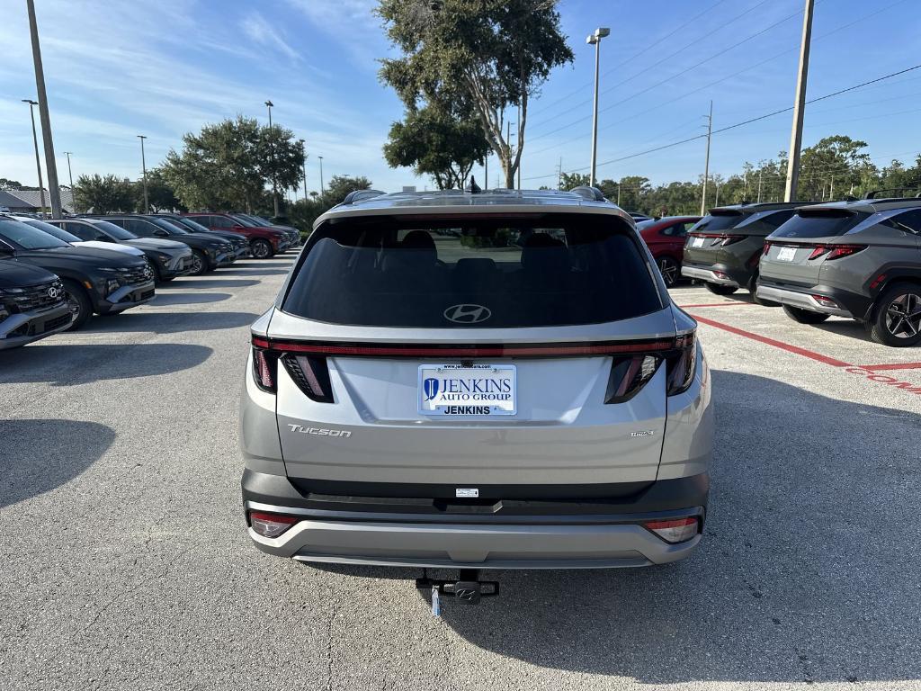 new 2025 Hyundai Tucson car, priced at $33,062