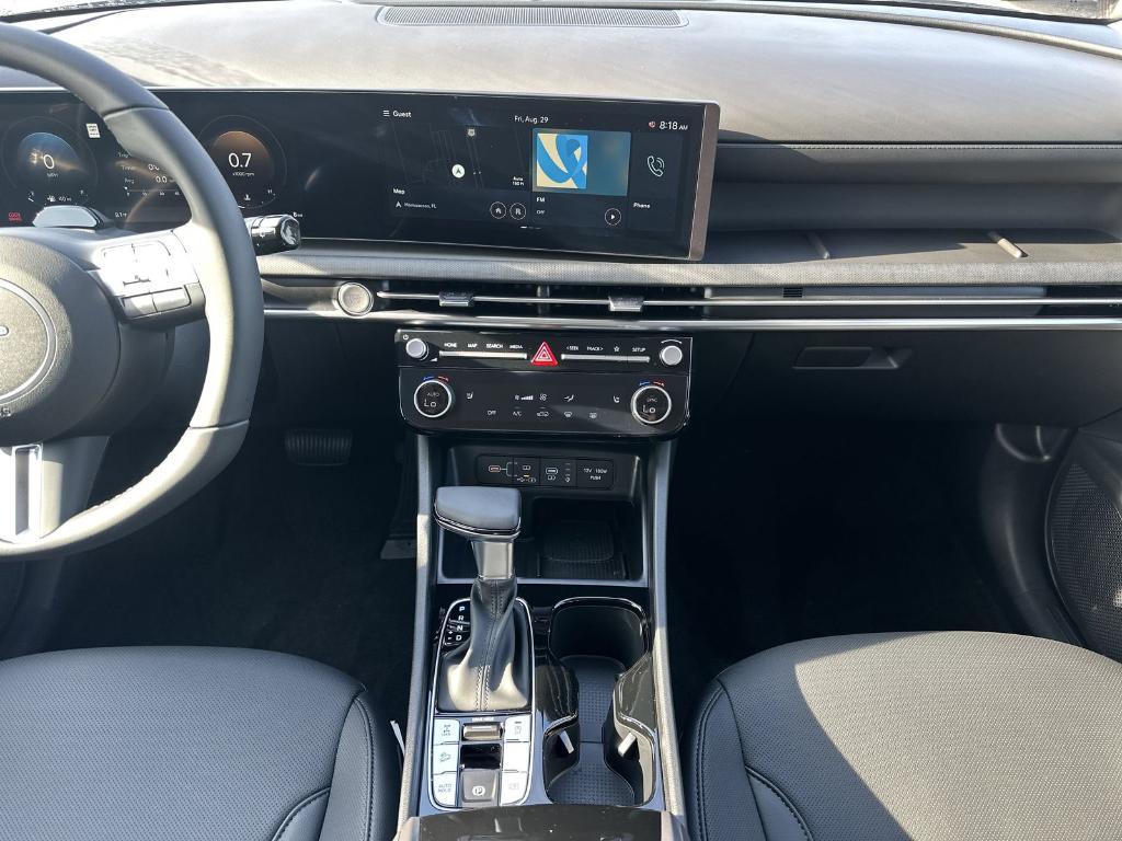 new 2025 Hyundai Tucson car, priced at $33,062