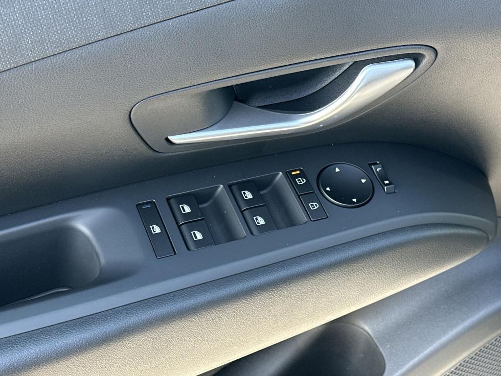new 2025 Hyundai Tucson car, priced at $33,062
