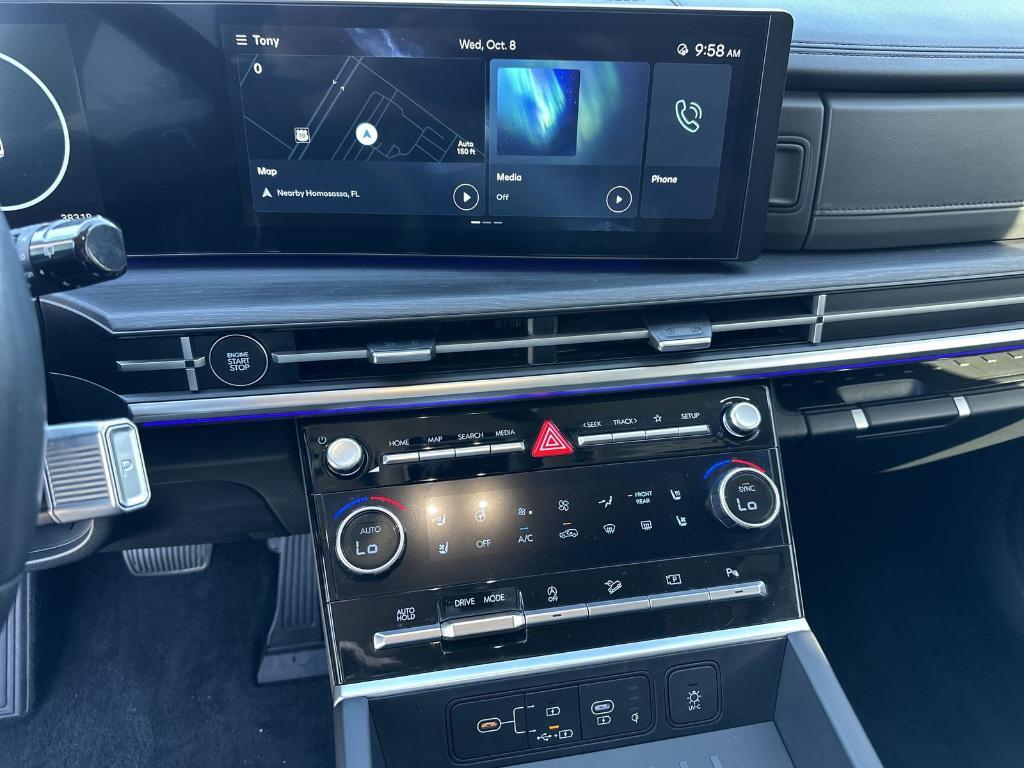 used 2024 Hyundai Santa Fe car, priced at $29,521