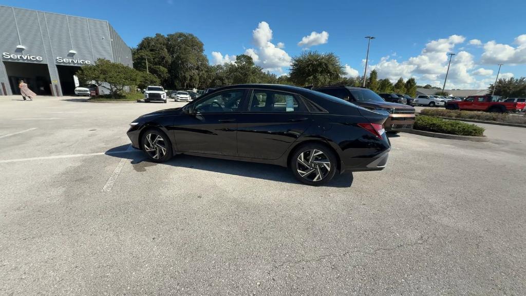 new 2025 Hyundai Elantra car, priced at $23,072