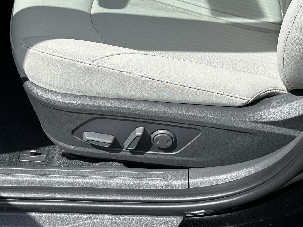 new 2025 Hyundai Sonata Hybrid car, priced at $30,380